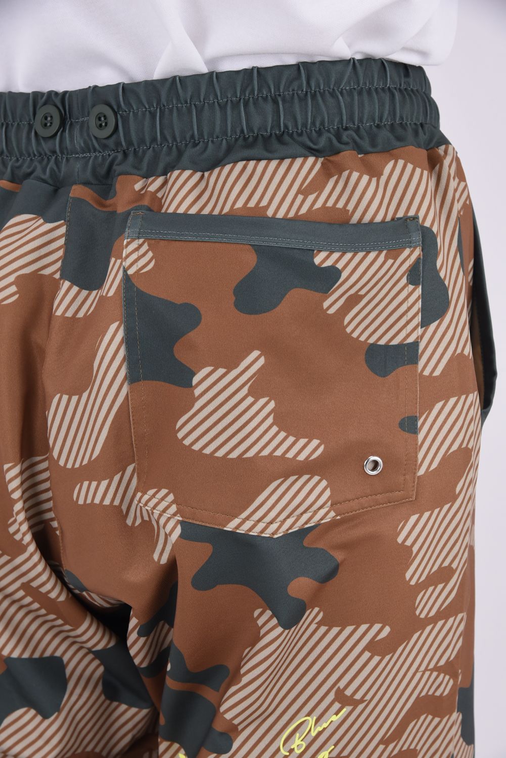 【26SS】 RUSH SHORT PANTS (DIAGONAL CAMO) / ダイアゴナルカモフラージュ ラッシュガード ショートパンツ (ベージュ)