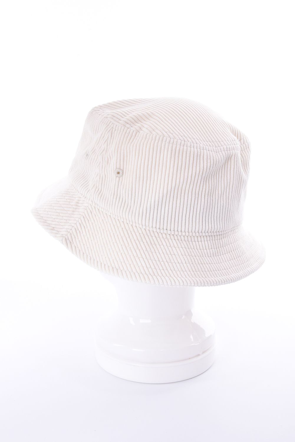 【26AW】 MEN’S CORDUROY OVAL HAT / コーデュロイ生地 オーバルロゴワッペン ハット (ホワイト)