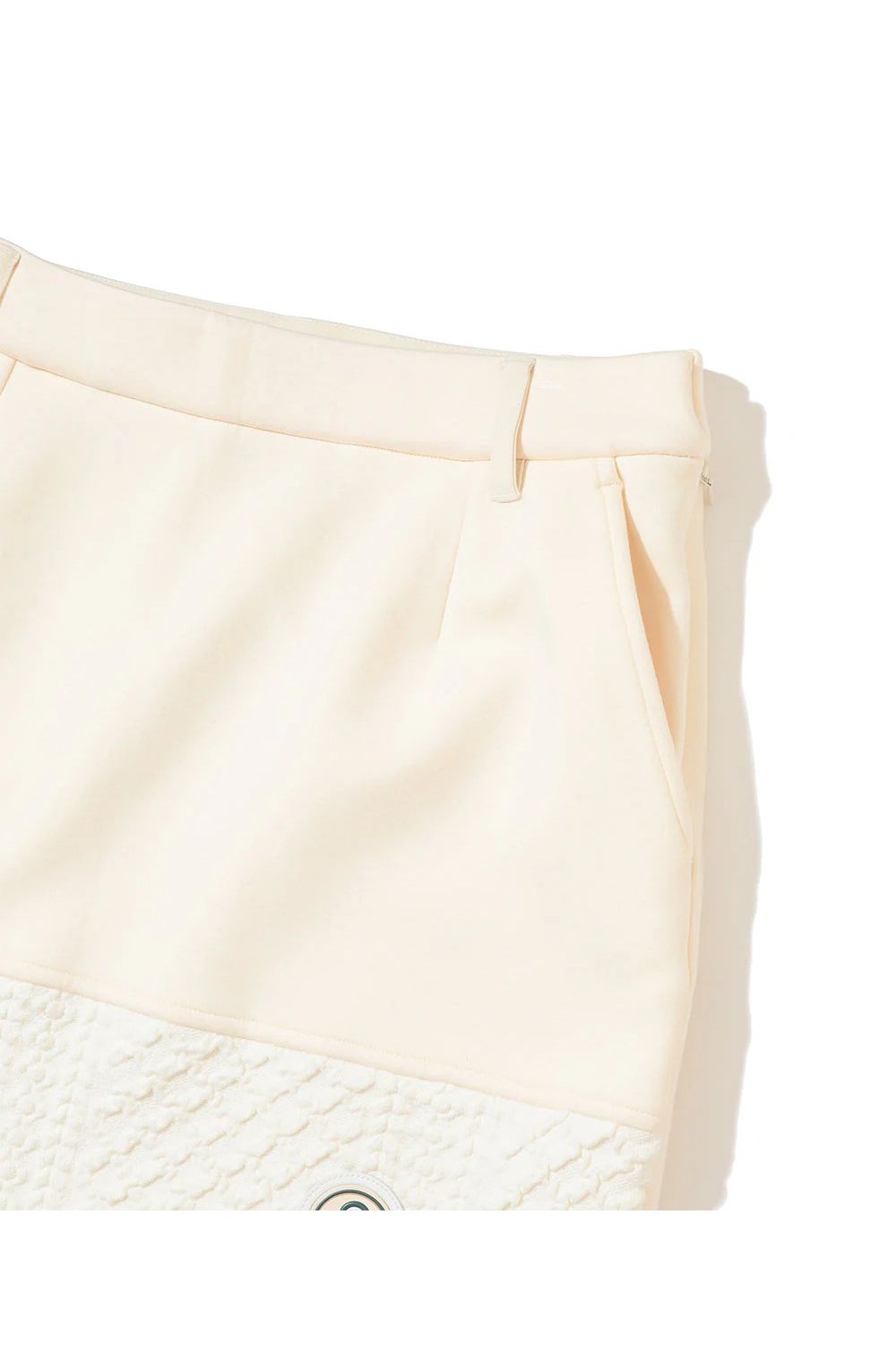 【2025AW】【レディース】 ALIGN HYBRID SKIRT / 異素材切り替え ケーブル編み ハイブリッドスカート (オフホワイト)