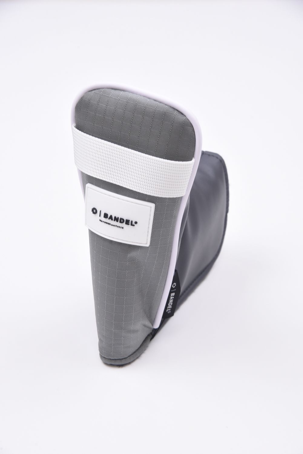 RIPSTOP MAGTECH HEADCOVER PT / リップストップ マグネット ピン型パターカバー (グレー/ホワイト)
