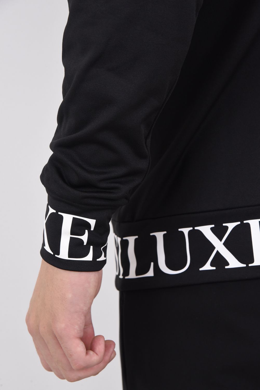 HEM LOGO HIGH NECK T-SHIRTS / 裾ロゴ モックネック Tシャツ ブラック