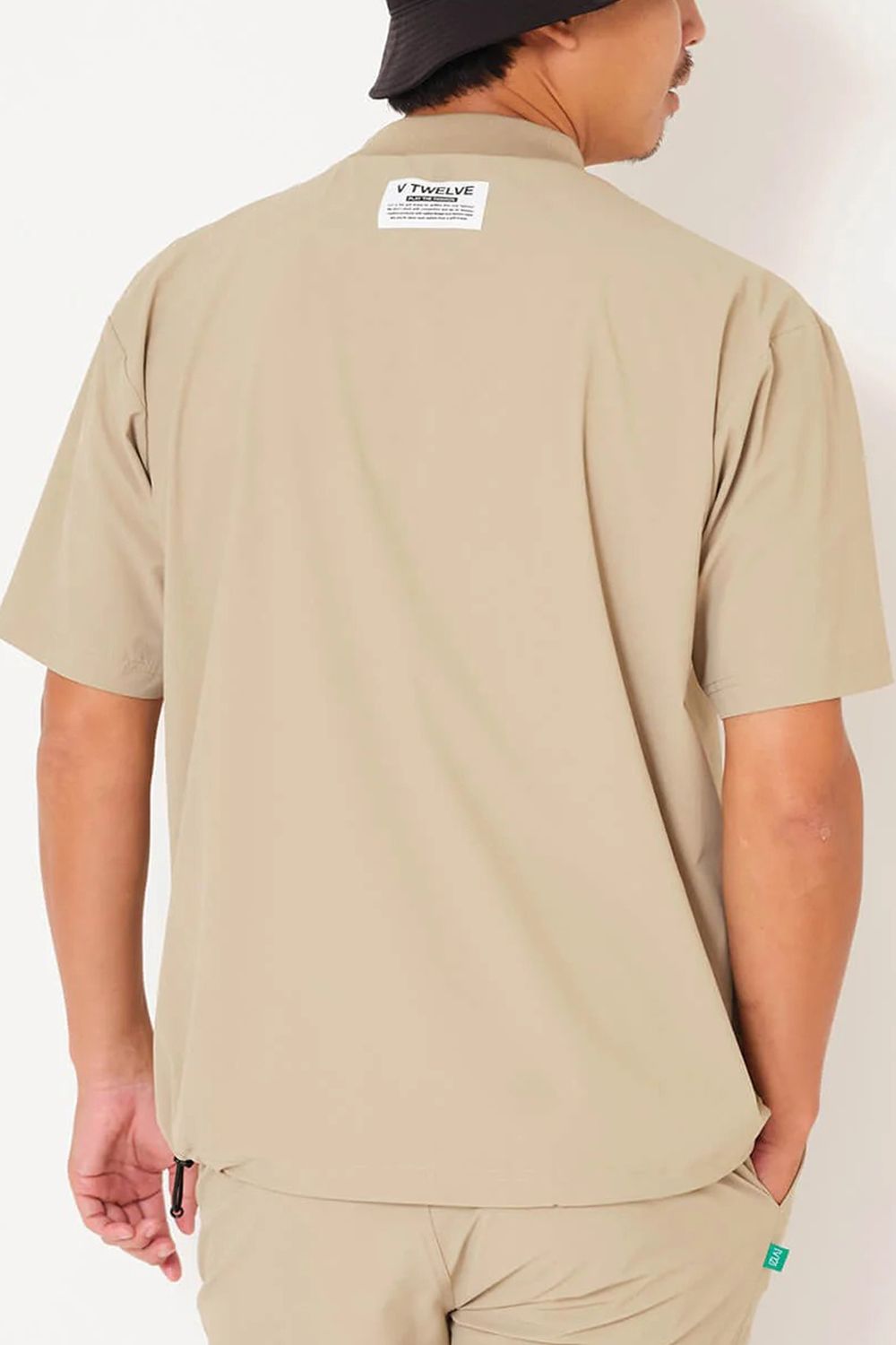 【26SS】 OZ MOCK / ストレッチナイロン カンガルーポケット モックネックTシャツ (ベージュ)