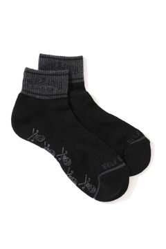 【26AW】 FRACTUR SHORT SOCKS / ブラックレターフォントロゴ ショートソックス (ブラック)