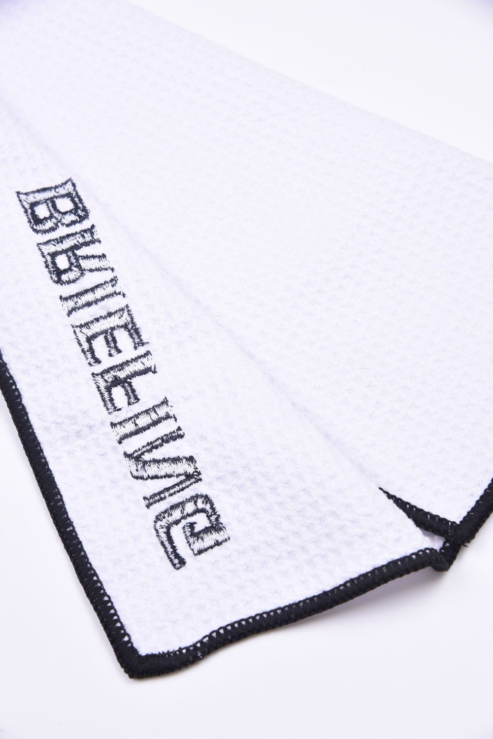 【プレゼント好適品】 TOUR TOWEL / カラビナ付き ツアータオル ホワイト