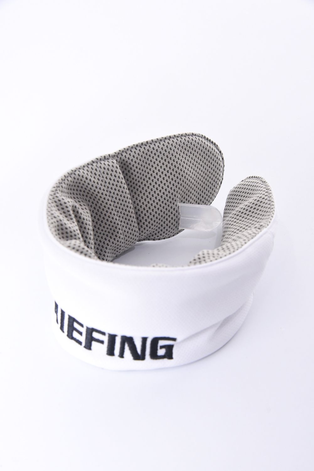 【プレゼント好適品】【返品・交換不可】 NECK COOLER / ブランドロゴ刺繍 ネッククーラー （ホワイト）