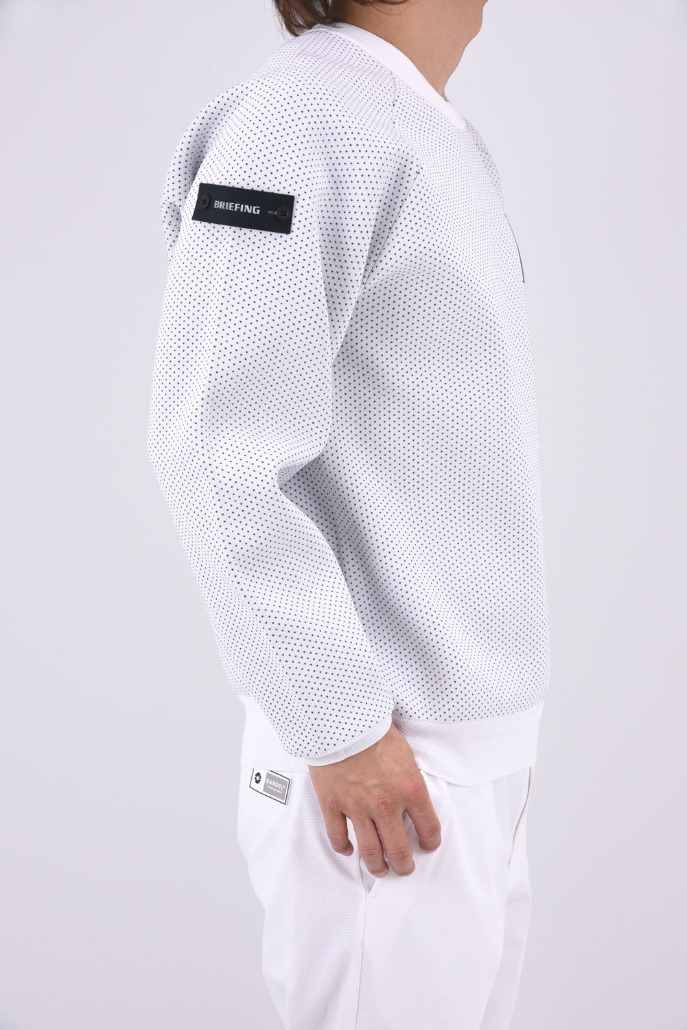 【26AW】 MEN’S BIRDS EYE KNIT CREWNECK / バーズアイパターン ブランドロゴ クルーネックニット (ホワイト)