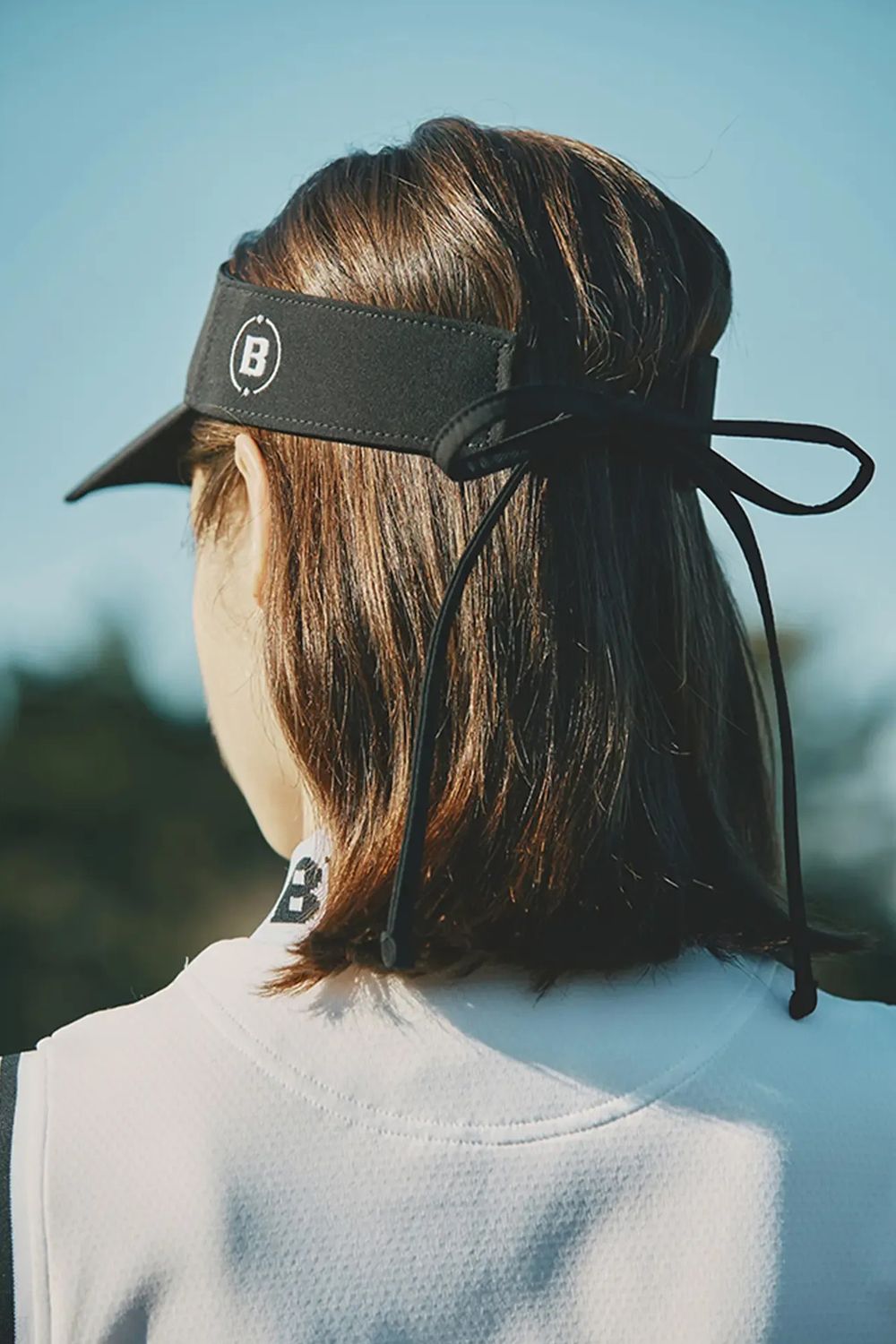 【26SS】【レディース】 WOMEN’S SMALL LOGO RIBBON VISOR / ブランドロゴ バックリボン リボンサンバイザー (ブラック)