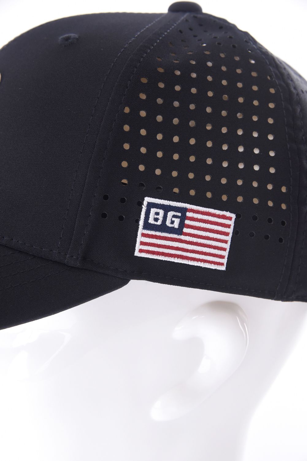 【26SS】 MEN’S PUNCHING MESH INITIAL CAP / イニシャルワッペン パンチングメッシュキャップ (ブラック)