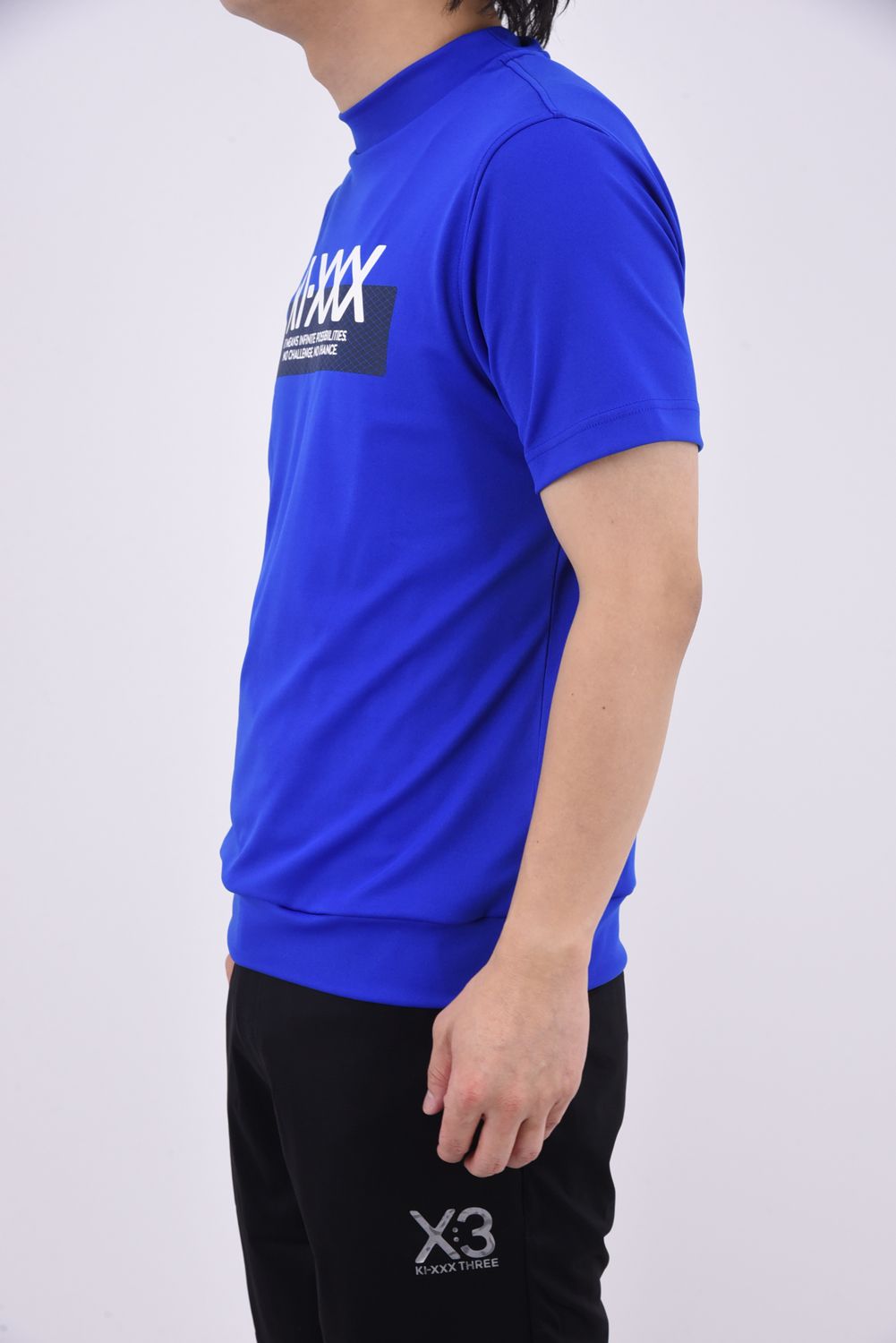 KI-XXX THREE - 【25SS】 PRINT MOCK NECK / フロントロゴ