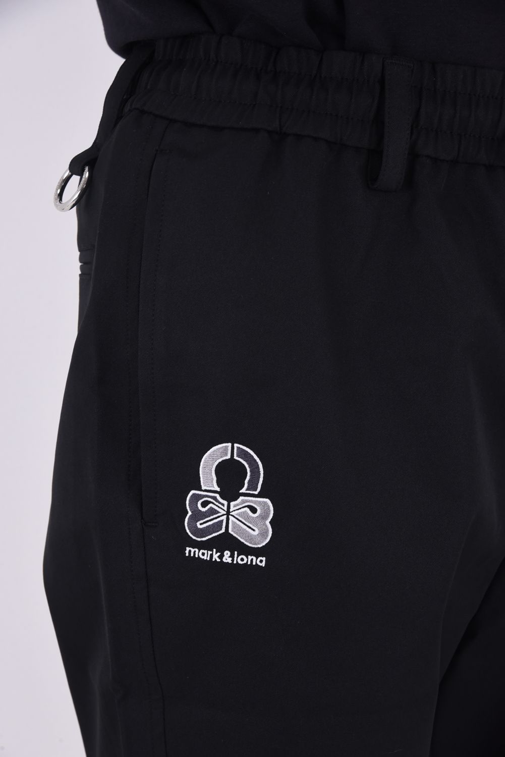 【26SS】 QUADRA PERFORMANCE TWILL GOLF SHORTS / ポリエステルツイル アイアンスカルロゴ刺繍 ショートパンツ (ブラック)