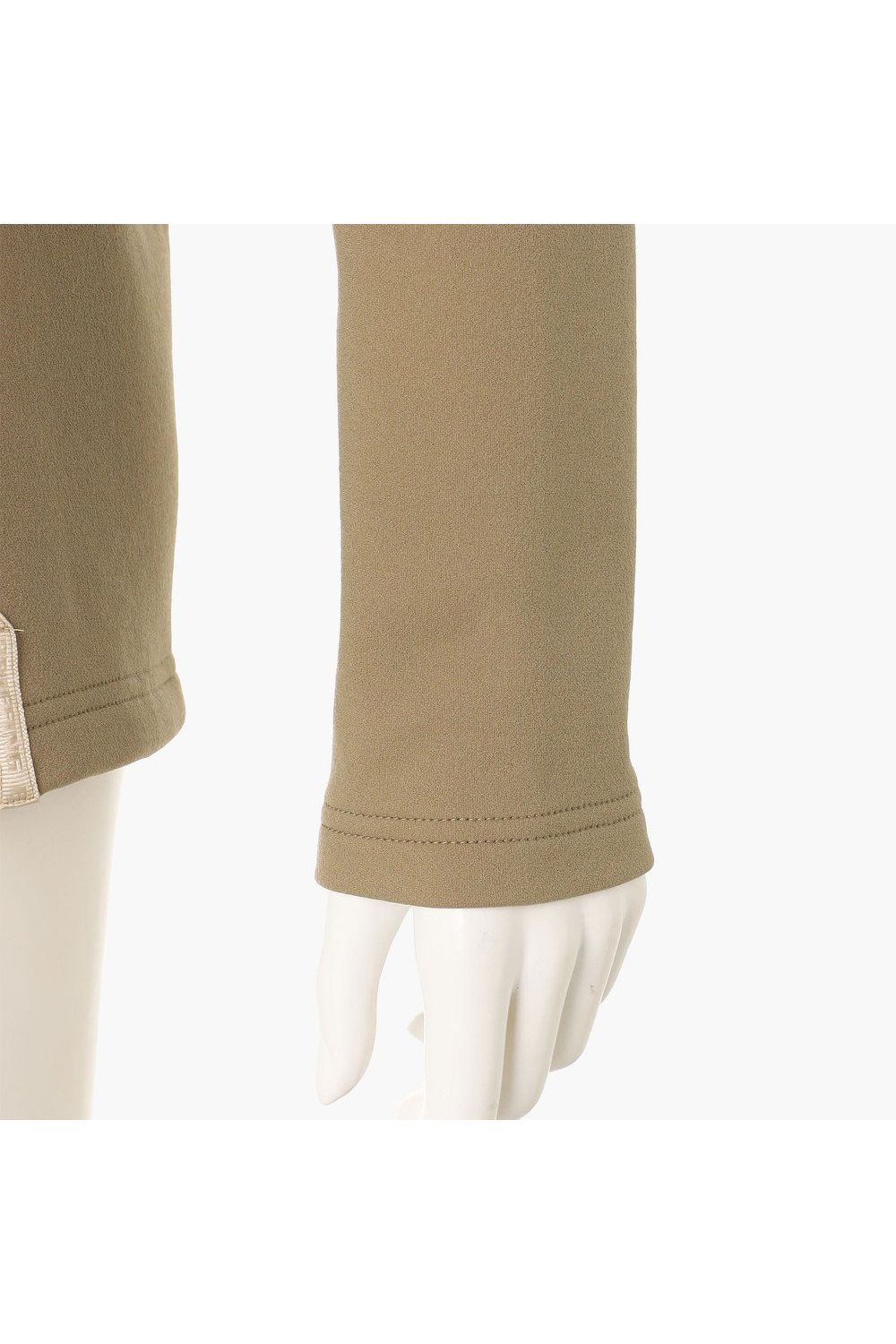 【26AW】【レディース】 WOMEN’S WARM LS HIGHNECK / 起毛素材 ブランドロゴ 長袖モックネックTシャツ (ベージュ)