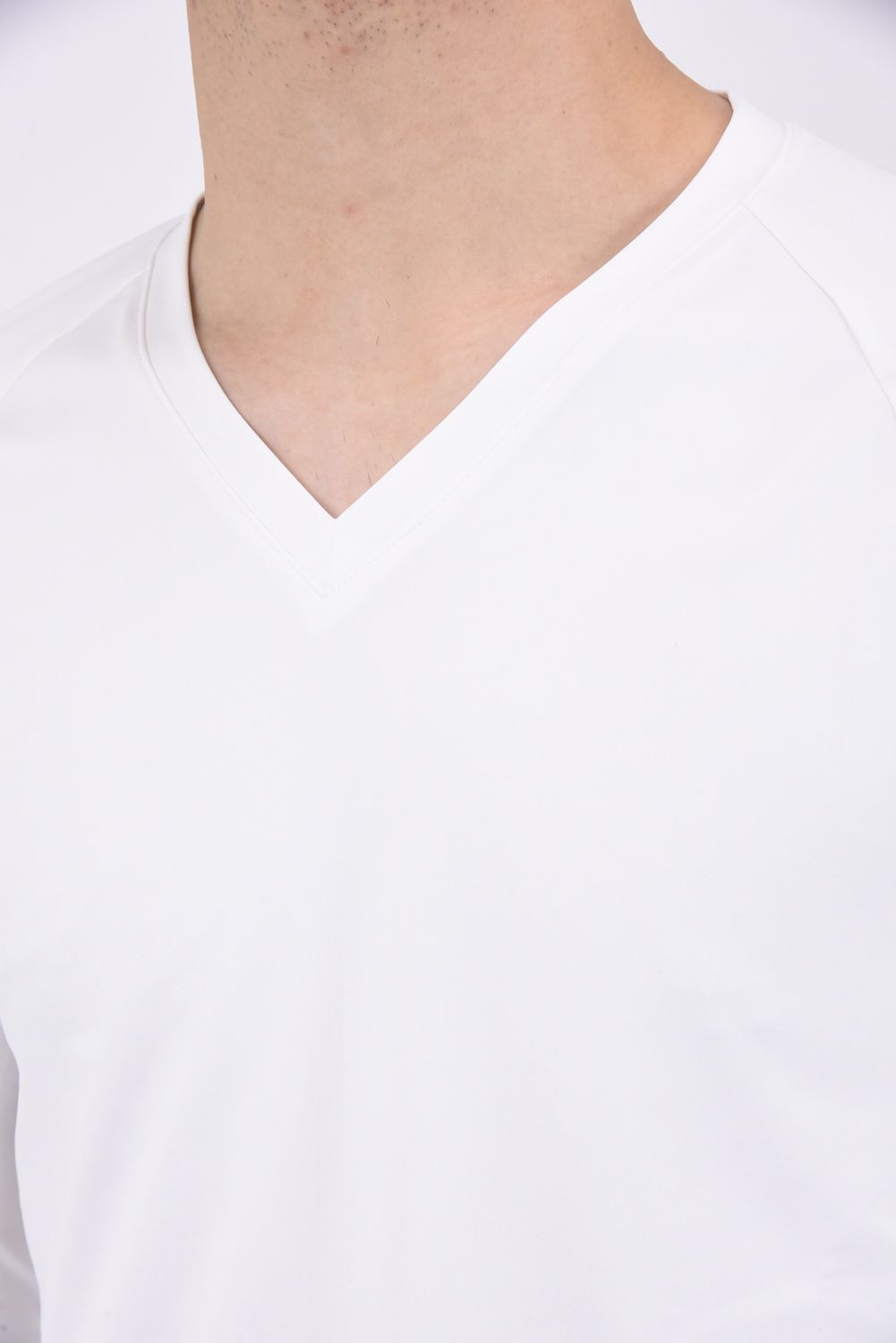 RE ARRIVAL/再入荷 UNDER MENS - BRIEFING SHIRT Vネック ブランドロゴ / メンズウェア