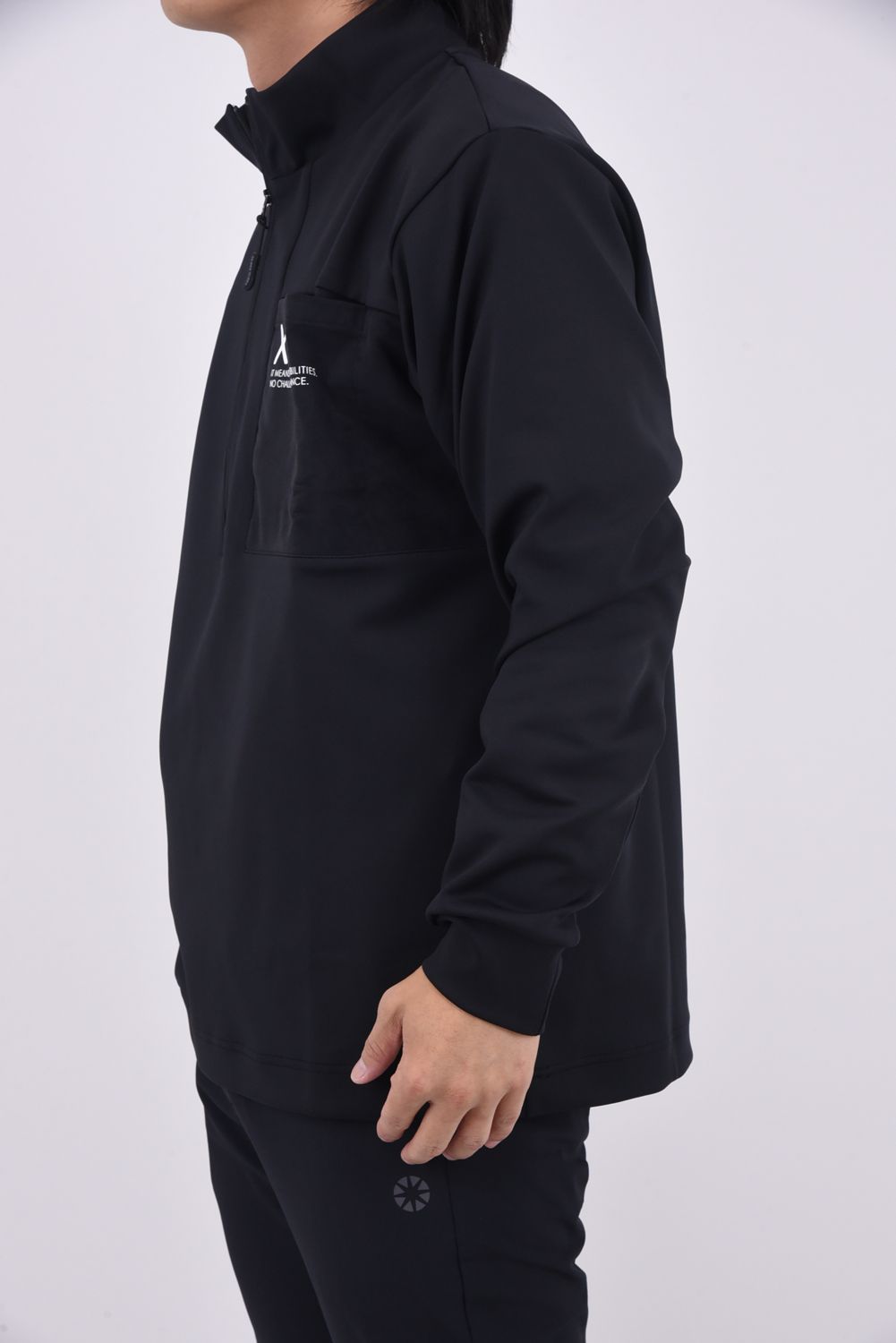 【25AW】 HALF ZIP POCKET HIGH NECK / ハーフジップ ポケット ハイネック (ブラック)