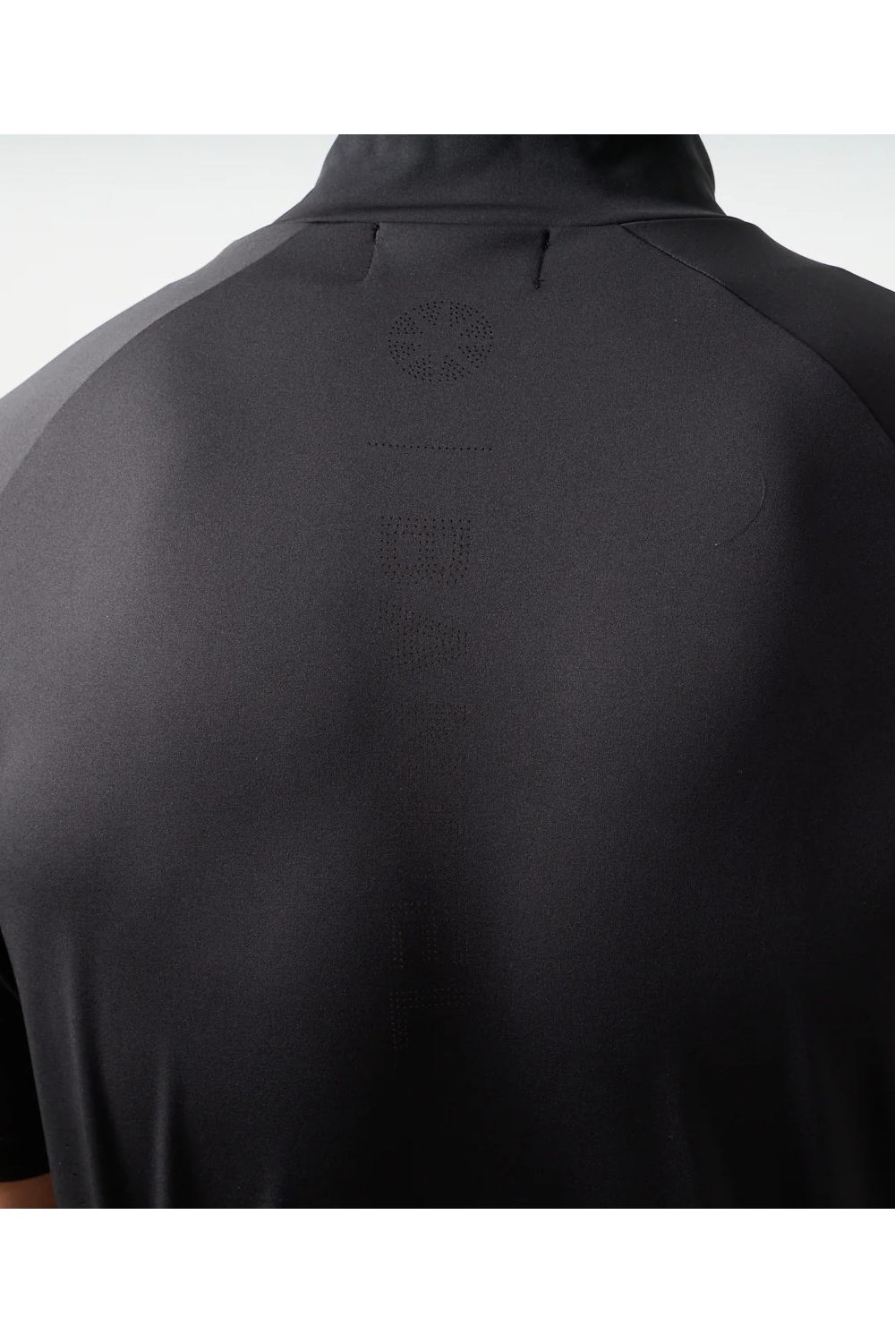 【26SS】 HEAT PUNCHING MOCK NECK / バックロゴ パンチング モックネックTシャツ (ブラック)
