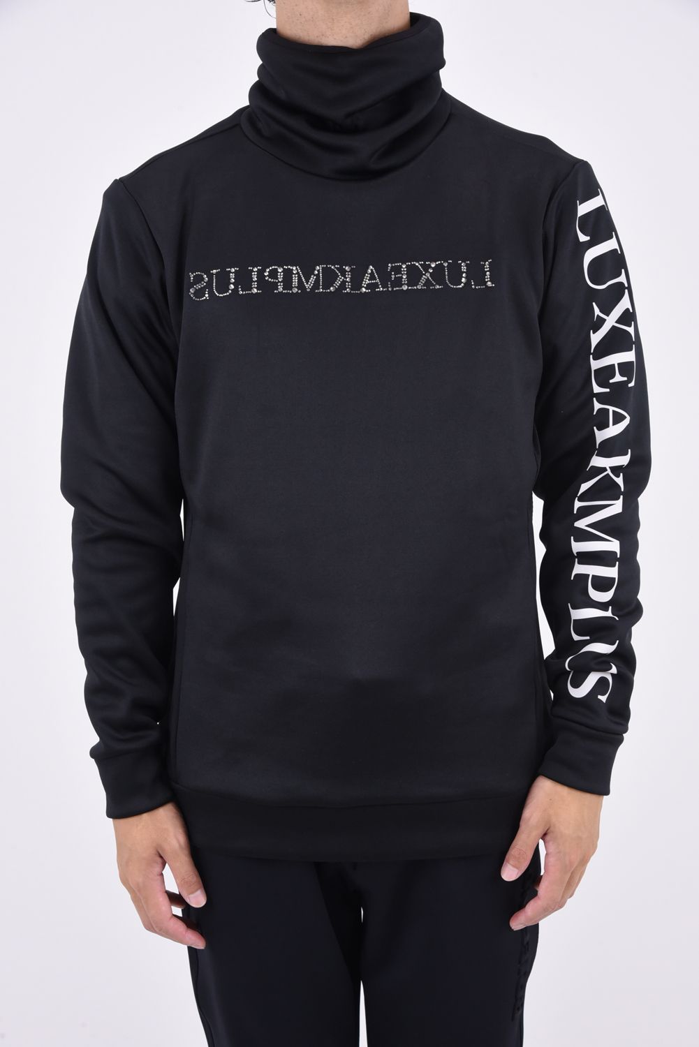 HIGH NECK BRUSHED BACK / ランダム ラインストーン ハイネックTシャツ ブラック