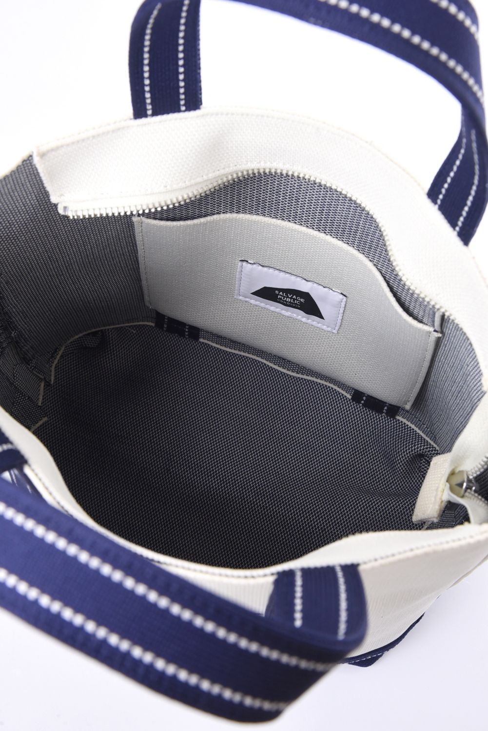【26SS】 JACQUARD CART BAG / ジャカード織 ブランドレザーパッチ トートバッグ (マカダミア/ネイビー)