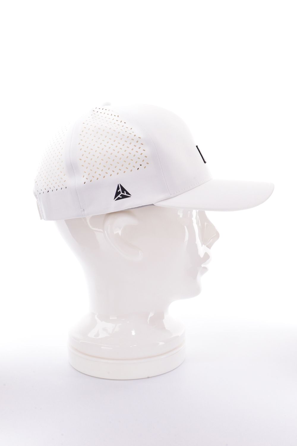 【ポイント10倍】【26SS】 FELT WAPPEN MESH CAP /  フェルトワッペン メッシュ キャップ (ホワイト）