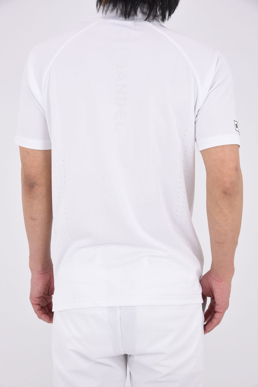 【26SS】 HEAT PUNCHING MOCK NECK / バックロゴ パンチング モックネックTシャツ (ホワイト)
