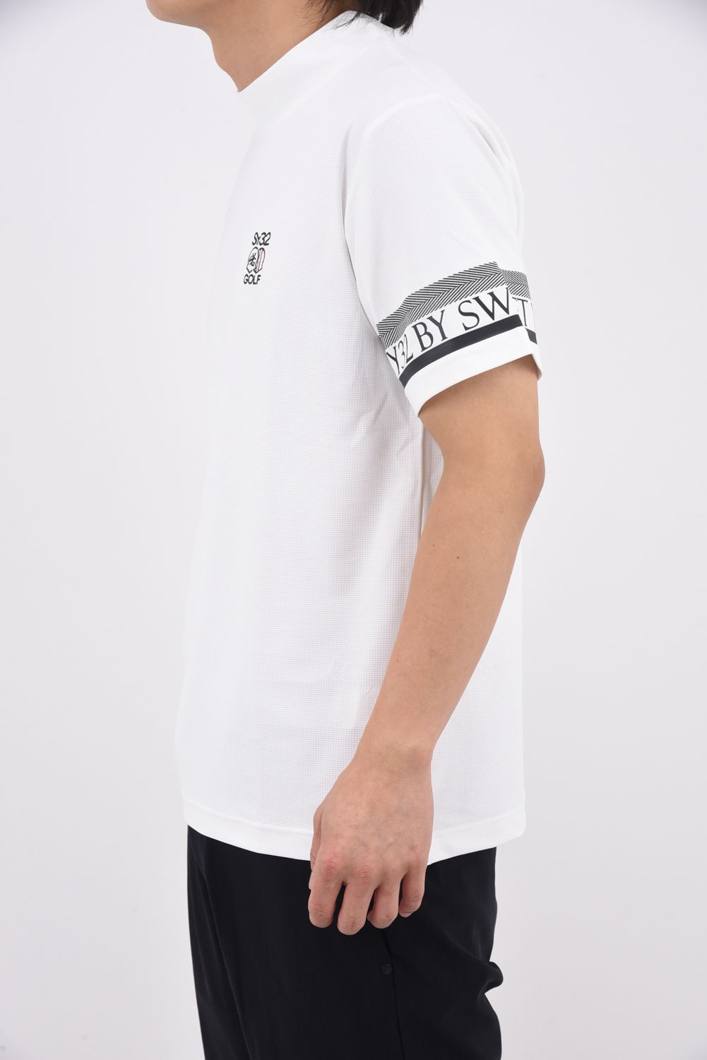 【26SS】 SLEEVE LOGO MOCK / ストレッチメッシュ生地 スリーブロゴ モックネックTシャツ (ホワイト)