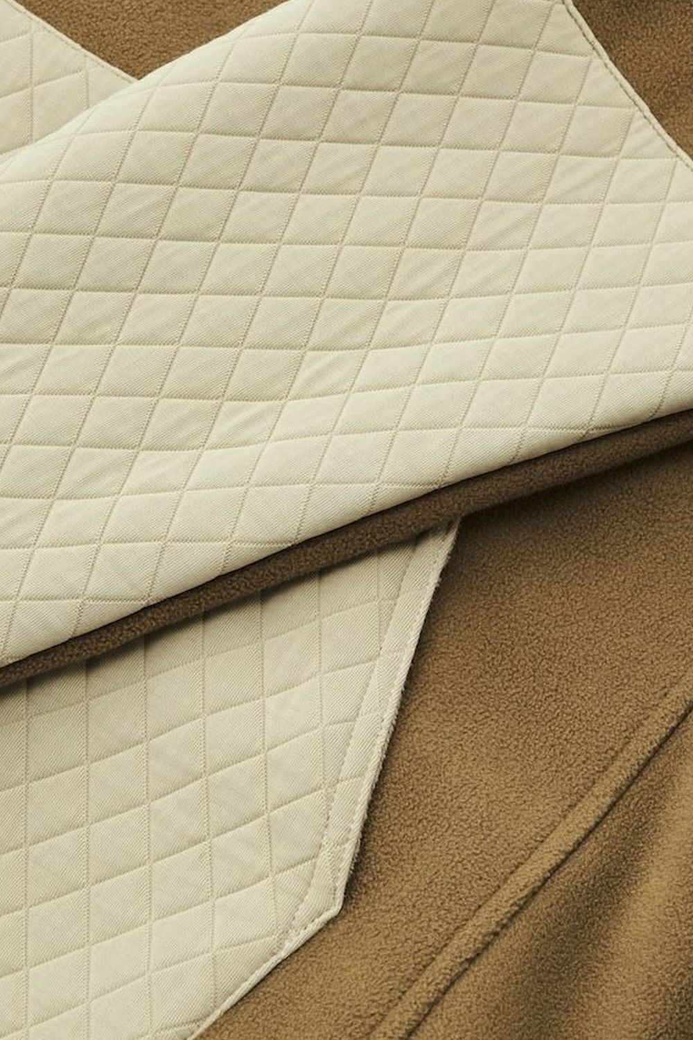 【2025AW】【レディース】 113 GOLF FLEECE PARKER / フリース素材 キルティング切り替え プルオーバーパーカー (ベージュ)