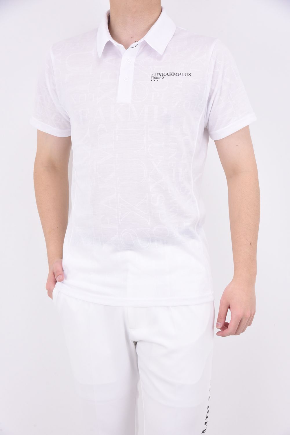 EMBOSSED PRINT POLO SHIRTS / ロゴパターン 半袖ポロシャツ ホワイト