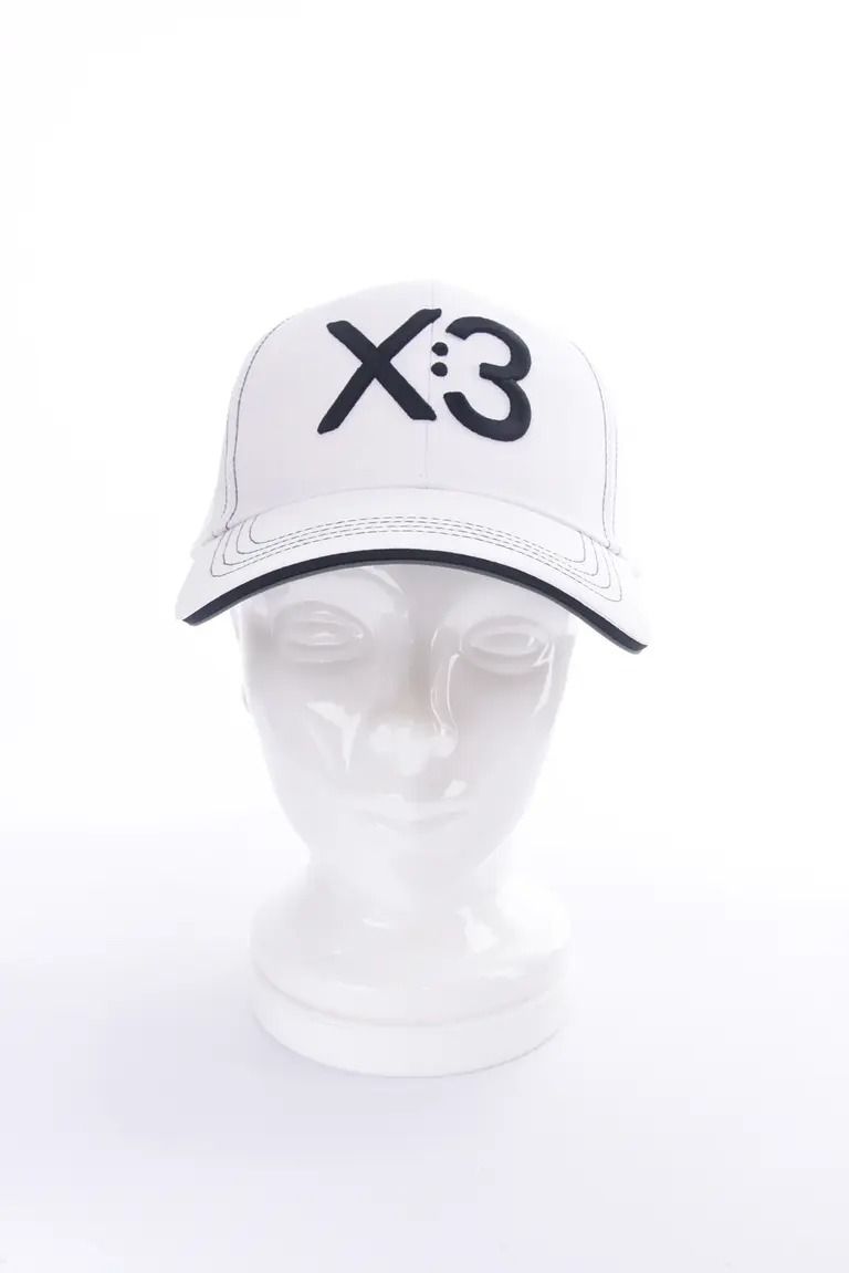 【26AW】 KIX3 BASIC LOGO CAP / ブランドロゴ刺繡 キャップ (ホワイト/ブラック)