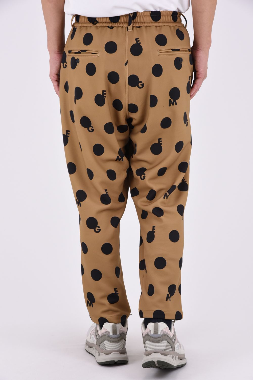 【26AW】 ORIGINAL PRINT DOT PANT / ドット柄プリント テーパードパンツ (ベージュ)