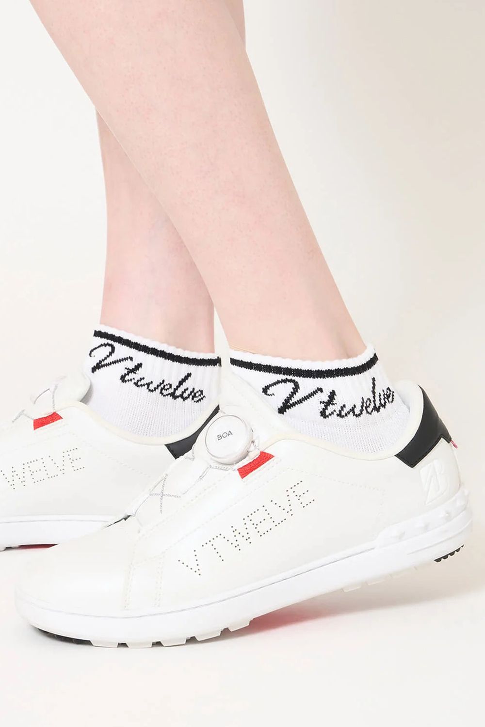 【26AW】【レディース】 HICKY SOCKS / 筆記体ロゴ ミドルソックス (ホワイト)