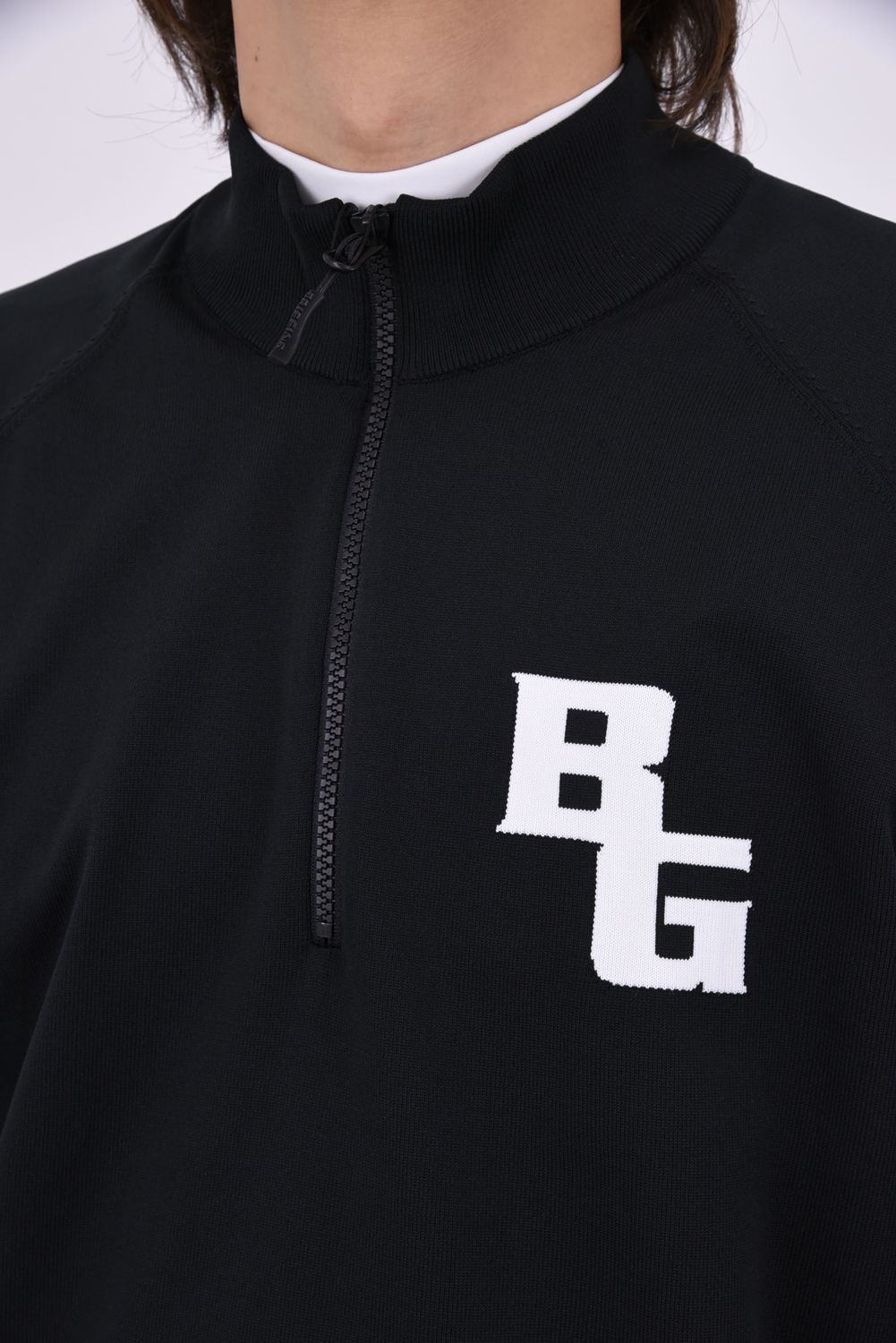 【26AW】 MEN’S PLANE KNIT HALFZIP / BGロゴ ハーフジップニット (ブラック)