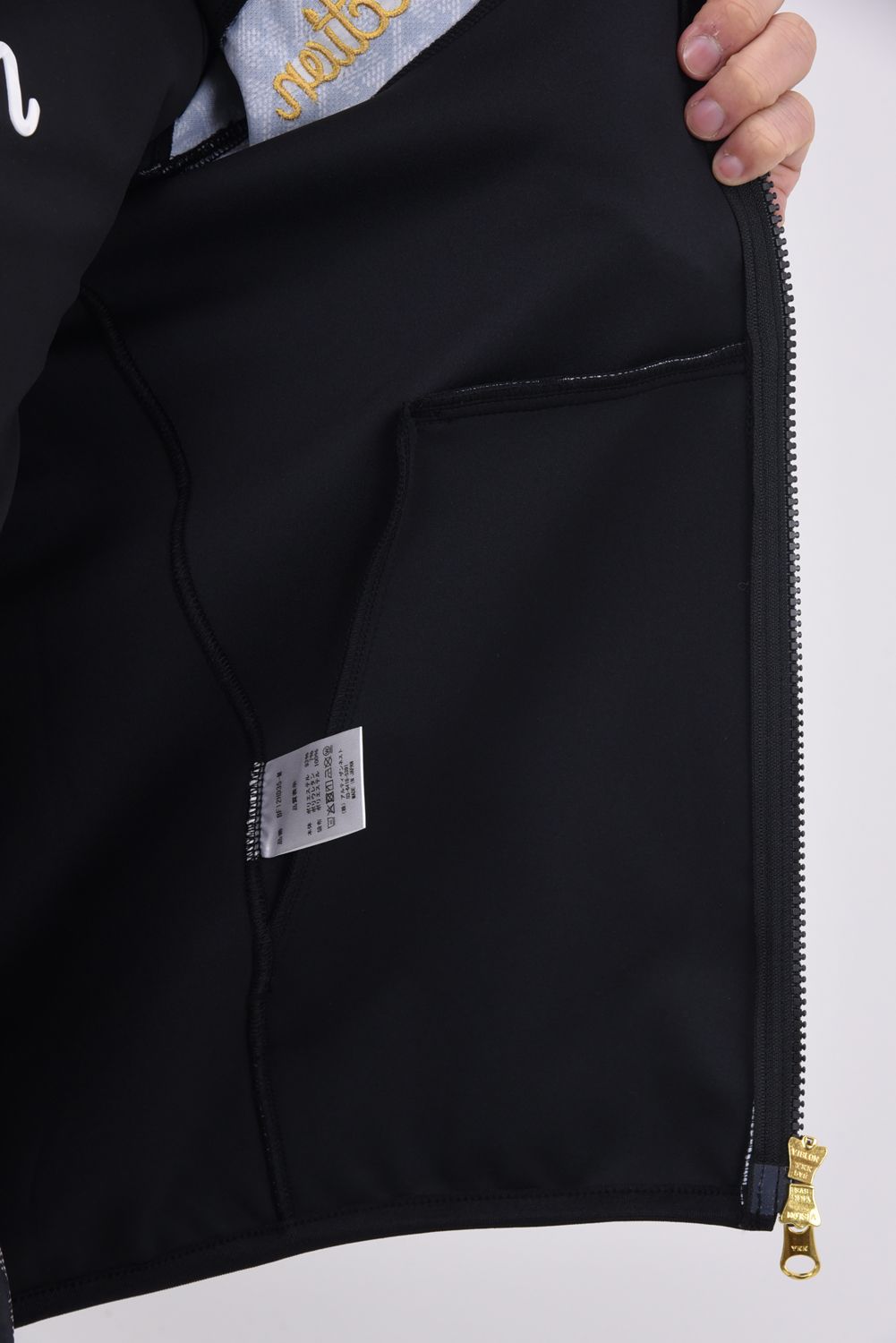 【26SS】 GM ACCENT LINE ZIP UP PARKER / モノトーンシリーズ アクセントライン ジップアップパーカー (ブラック)*