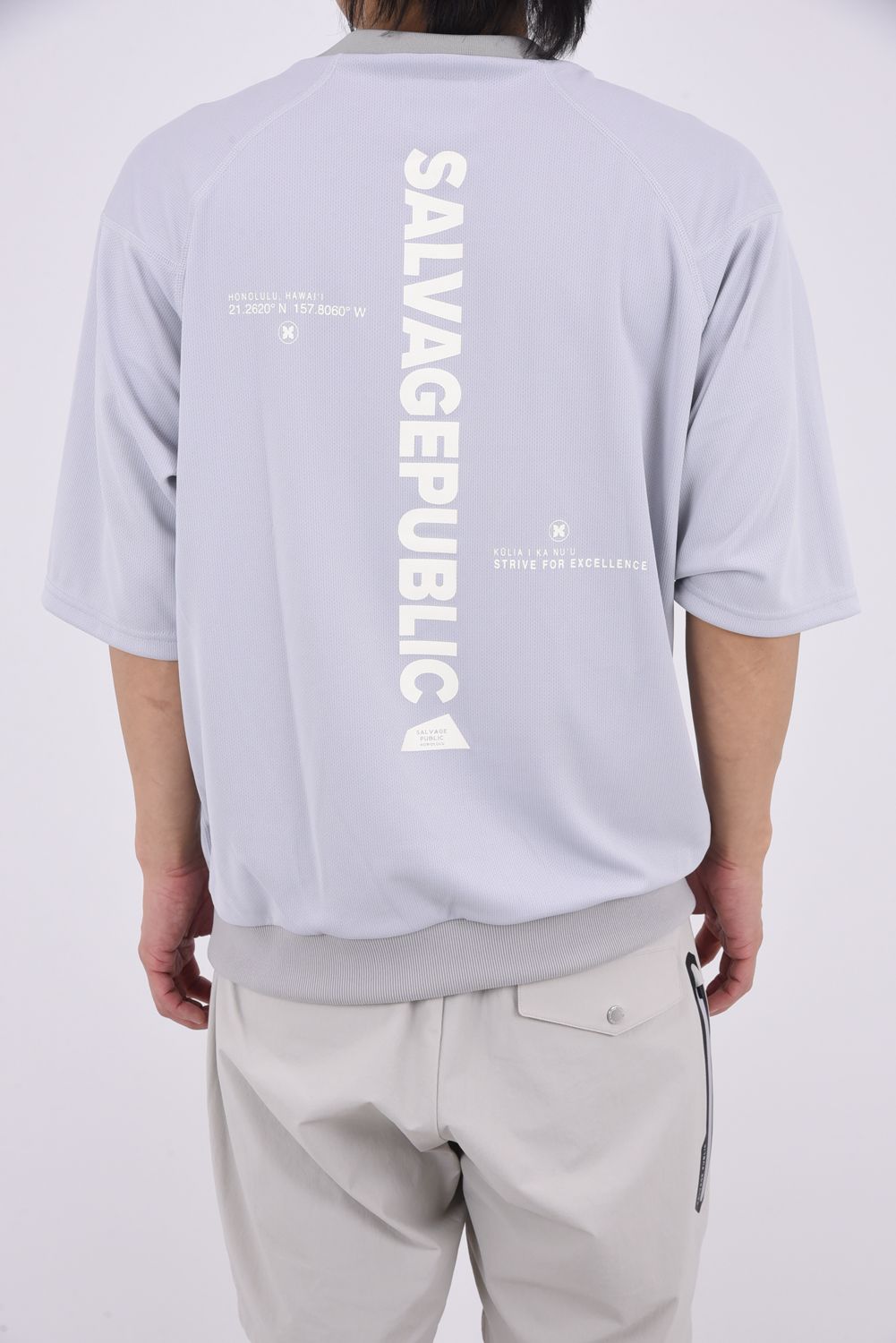 【26SS】 JQ Ribbed Mockneck S/S(EXELLENCE) / ブランドロゴ 裾リブ ハーフスリーブ モックネックTシャツ (ライトグレー)