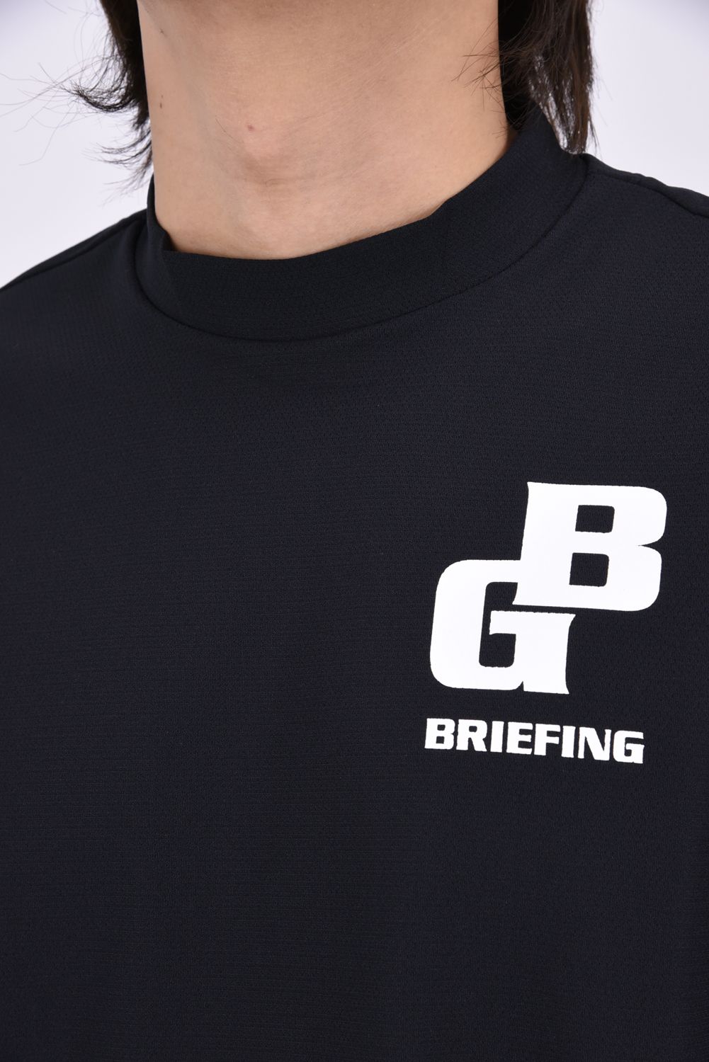 【26AW】 MEN’S EARTH MESH HIGHNECK / ストレッチメッシュ生地 BGロゴプリント モックネックTシャツ (ブラック)