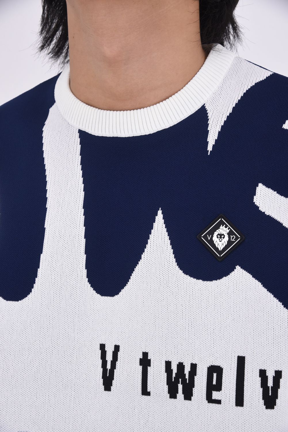 【25AW】 GRAFT KNIT / グラフィティロゴ クルーネックニット (ホワイト)