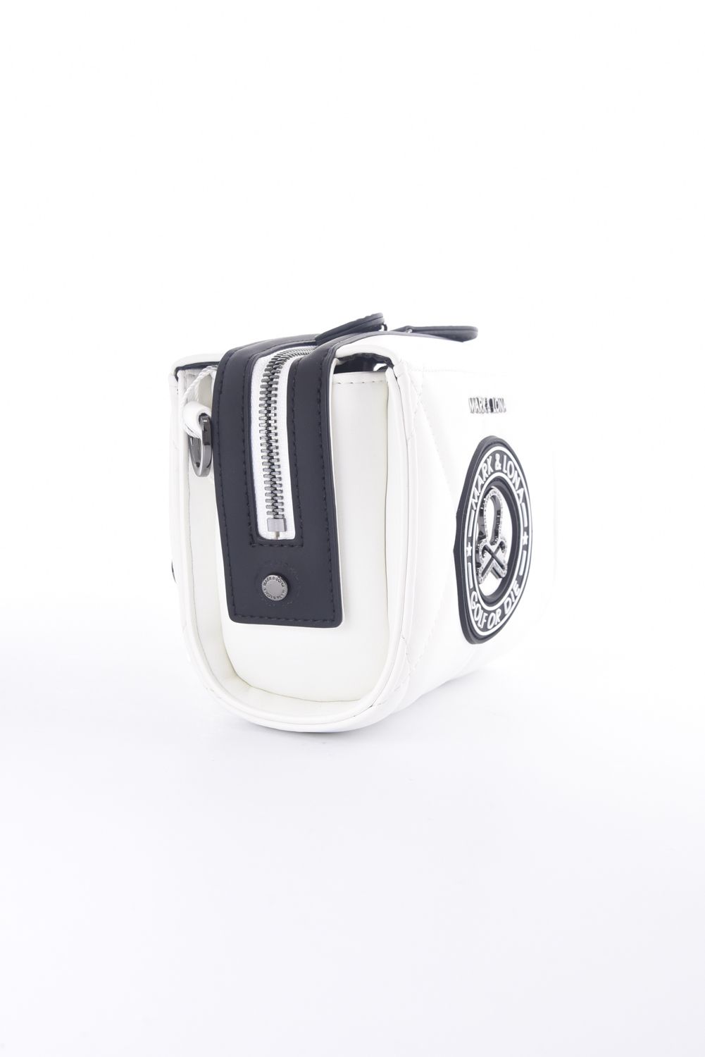 ETERNAL QUILTED 2-WAY BELT BAG / シンセティックレザー サークルスカル キルティング 2WAYウエストポーチ (ホワイト)