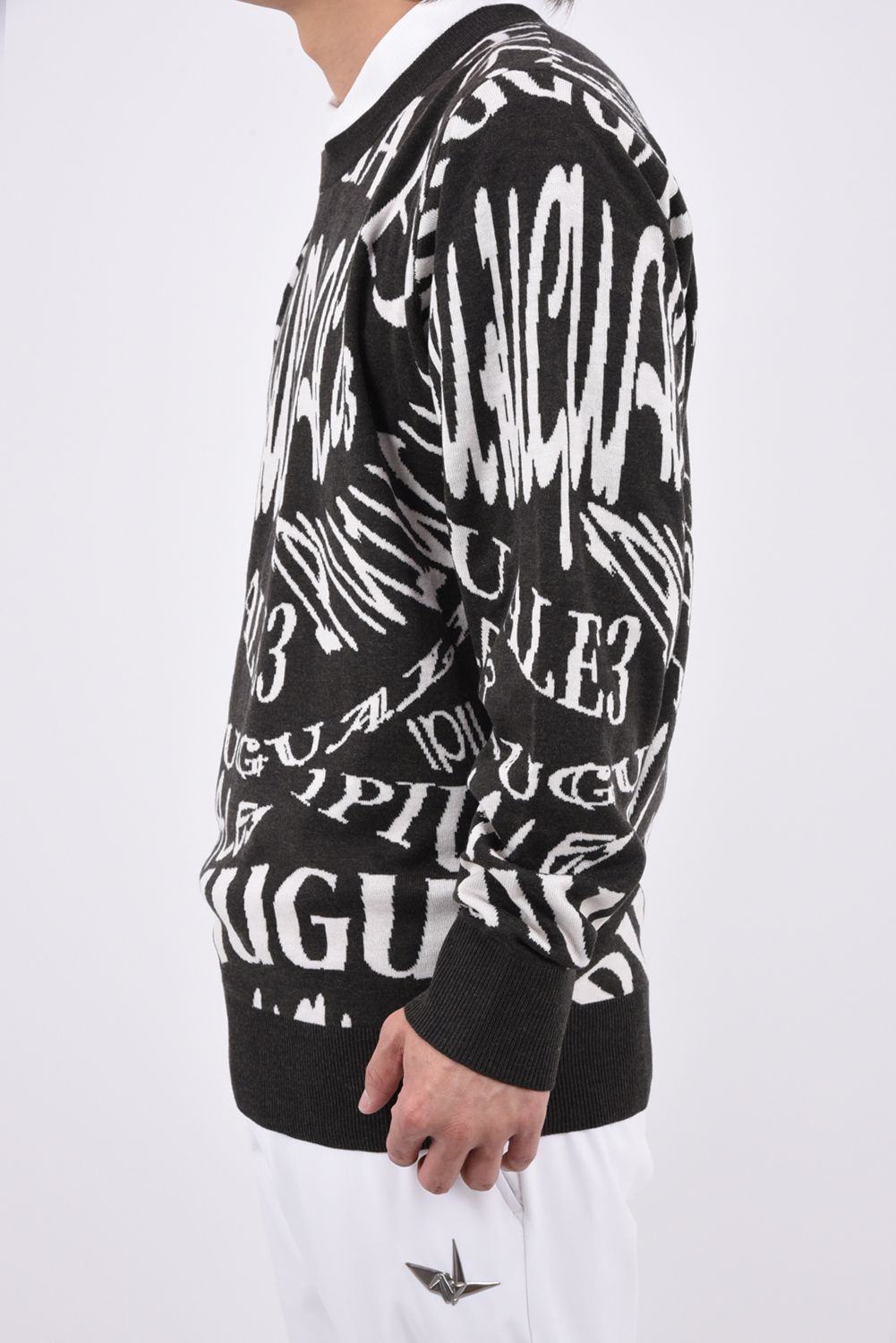 【26AW】 JACQUARD KNIT CREW MELTING LETTER / ロゴジャカード総柄 クルーネックニット (カーキ)