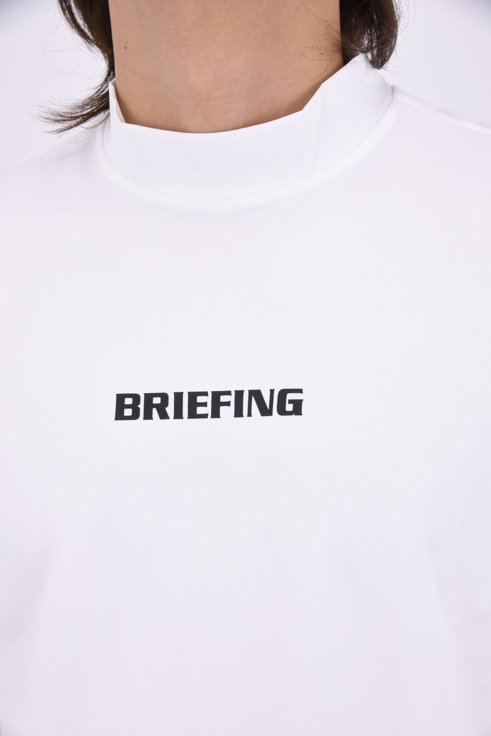 【26AW】 MEN’S TOUR LS HIGHNECK / ベーシック ブランドロゴ 長袖モックネックTシャツ (ホワイト)