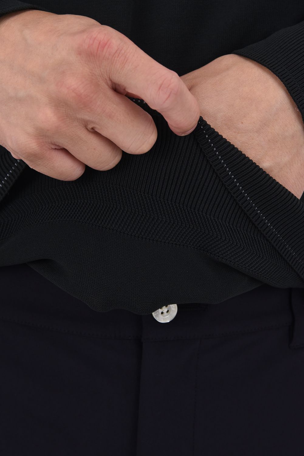 【25AW】 MEN'S WR CREWNECK KNIT / 超撥水糸 袖ワッペン クルーネックニット (ブラック)