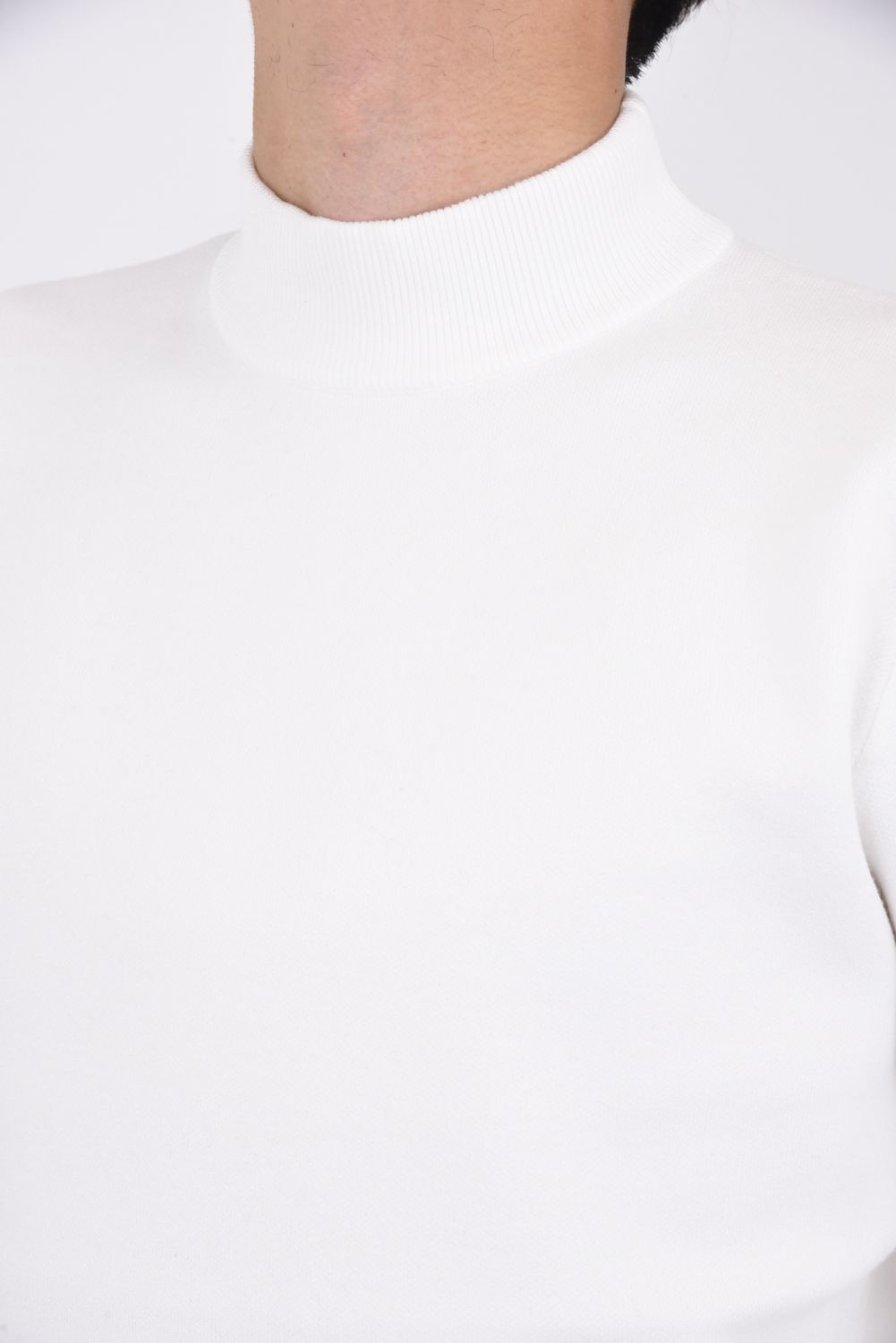 BACK BIG LOGO HIGH NECK KNIT / バックロゴ ハイネック ニット ホワイト
