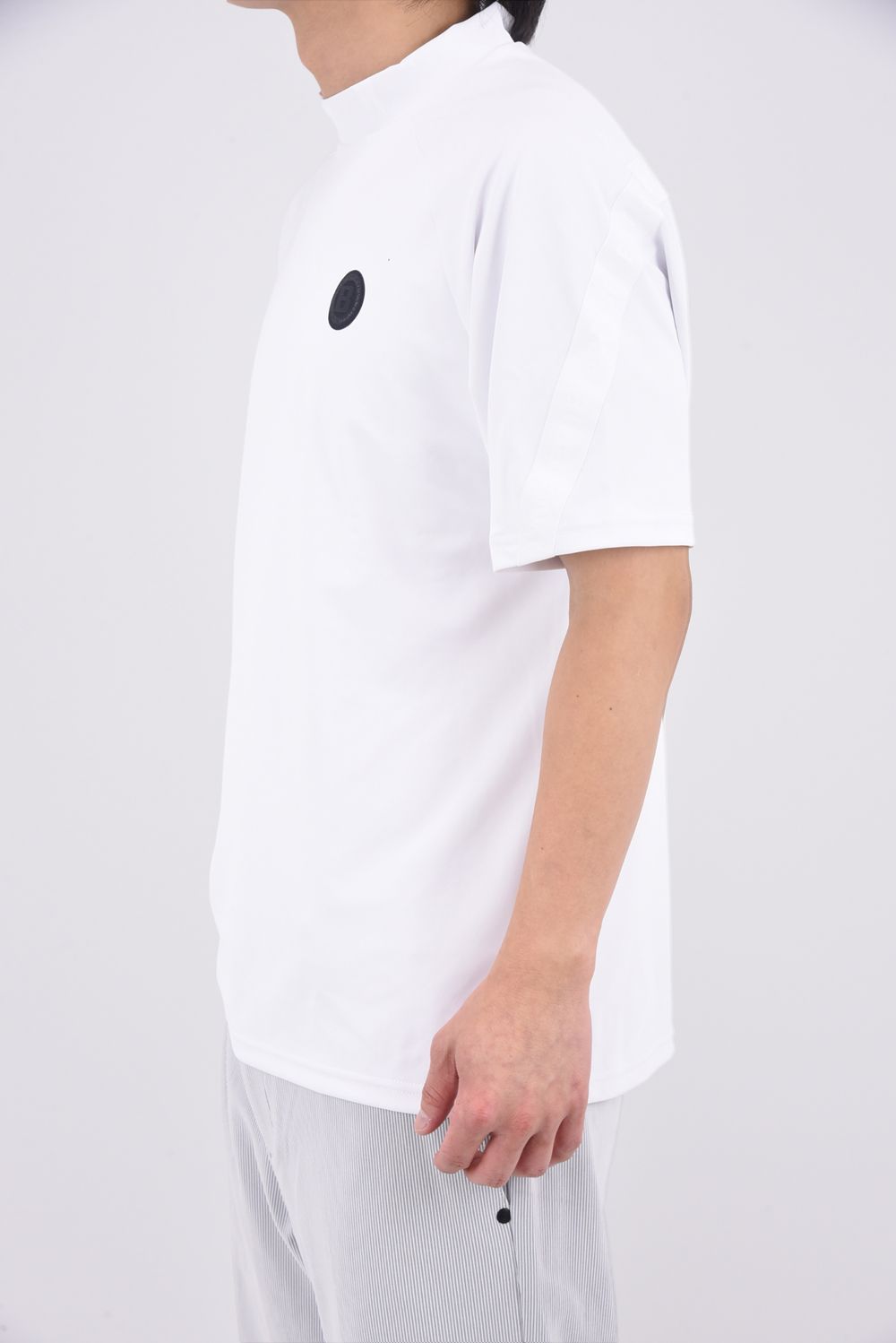 【26SS】 CE MEN’S BACK LOGO LINE HIGHNECK RF / ロゴテープ リラックスフィット モックネックTシャツ (ホワイト)