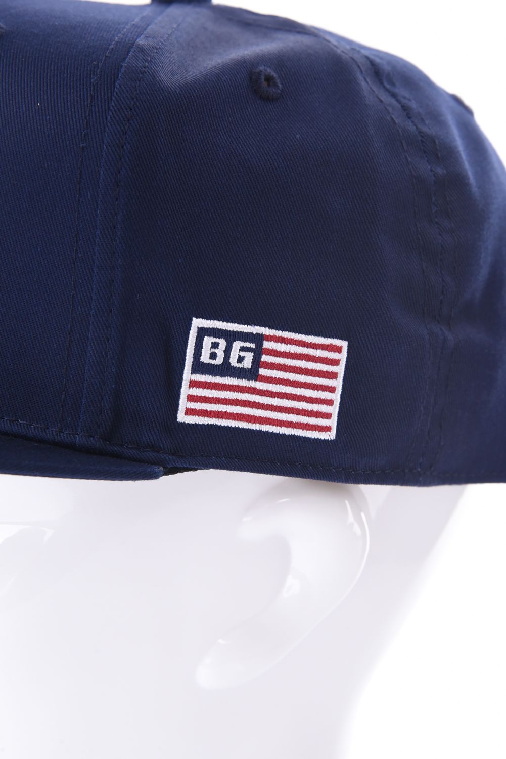 【26SS】 MEN’S BASIC FLAT VISOR CAP / ベーシック ブランドロゴ フラットキャップ (ネイビー)