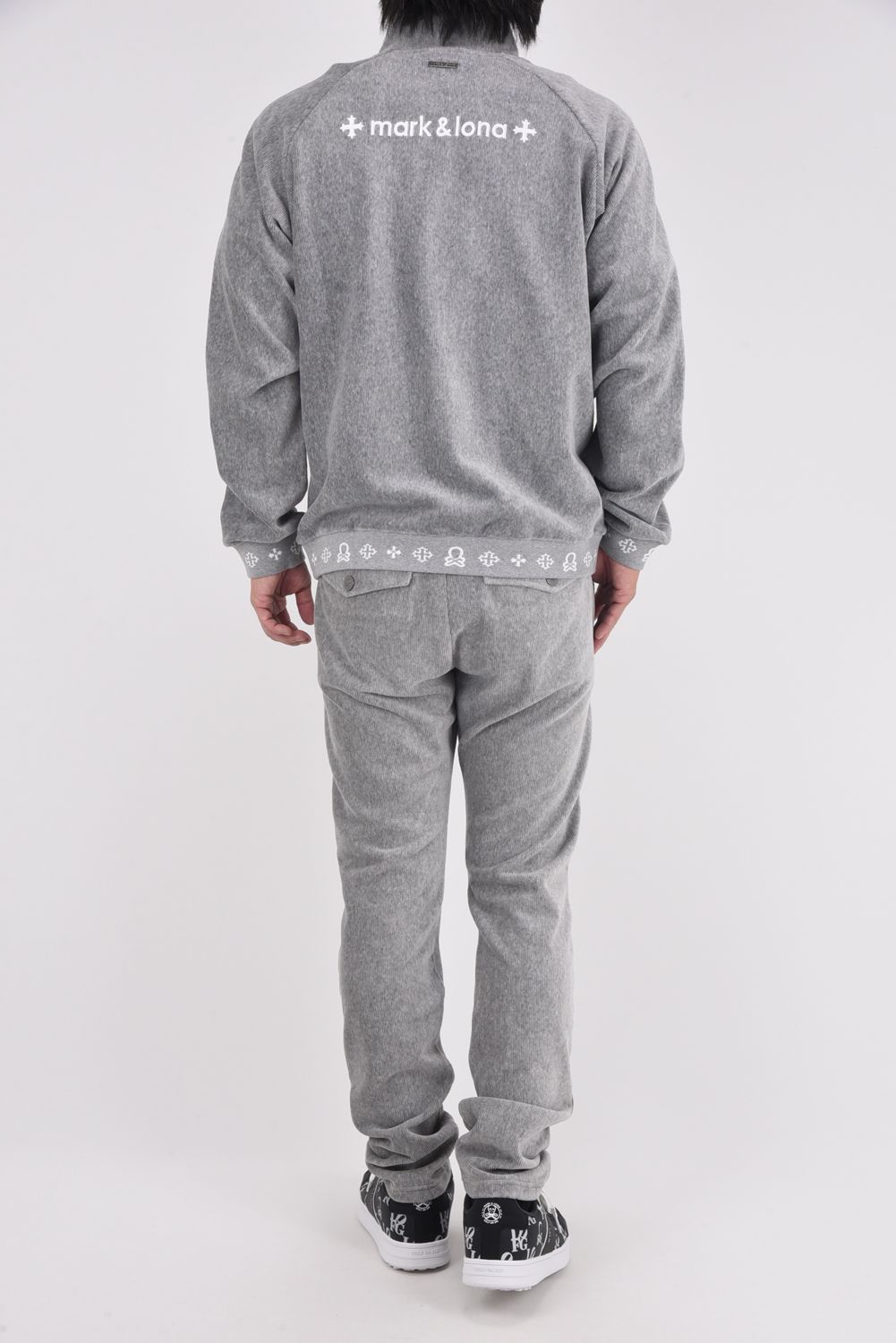 【2025AW】 SVASTIKA TRACK PANTS / コーデュロイジャージー クロスモチーフ刺繍 トラックパンツ (グレー)