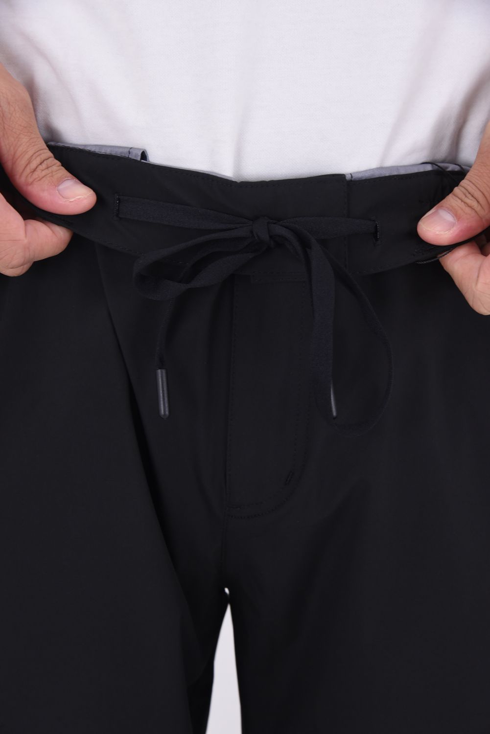 【25AW】 SWITCH DROST WIND PANTS / 異素材切り替え ルーズフィット ウィンドストッパーパンツ (ブラック)