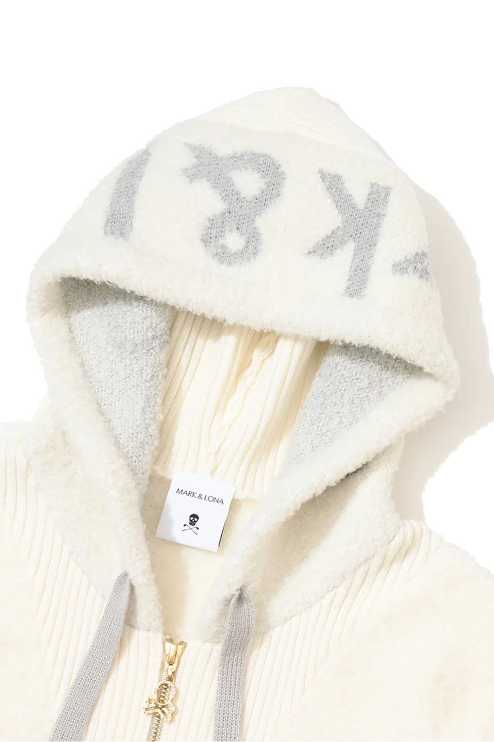 【26AW】【レディース】 PLUSH BOUCLE KNIT HOODIE / ブランクスカル刺繍 プラッシュ ブークレ ニットフーディー (ホワイト）