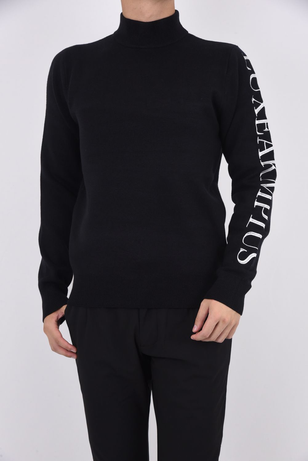 BACK BIG LOGO HIGH NECK KNIT / バックロゴ ハイネック ニット ブラック