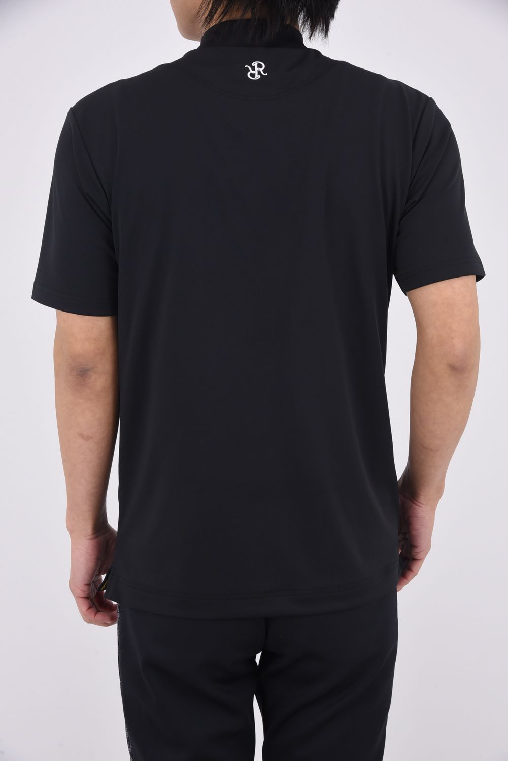 【26SS】 SILICON LOGO MOCK NECK / モノトーンシリーズ 3Dシリコンロゴ モックネックTシャツ (ブラック)*