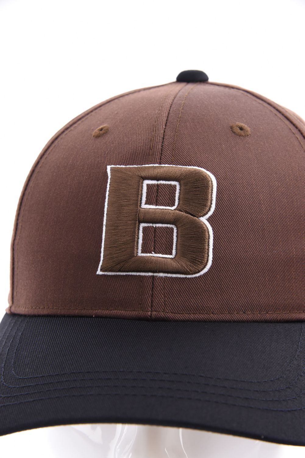 【26AW】 MEN’S 2-TONE INITIAL CAP / バイカラー ブランドイニシャル刺繍 キャップ (ブラウン)