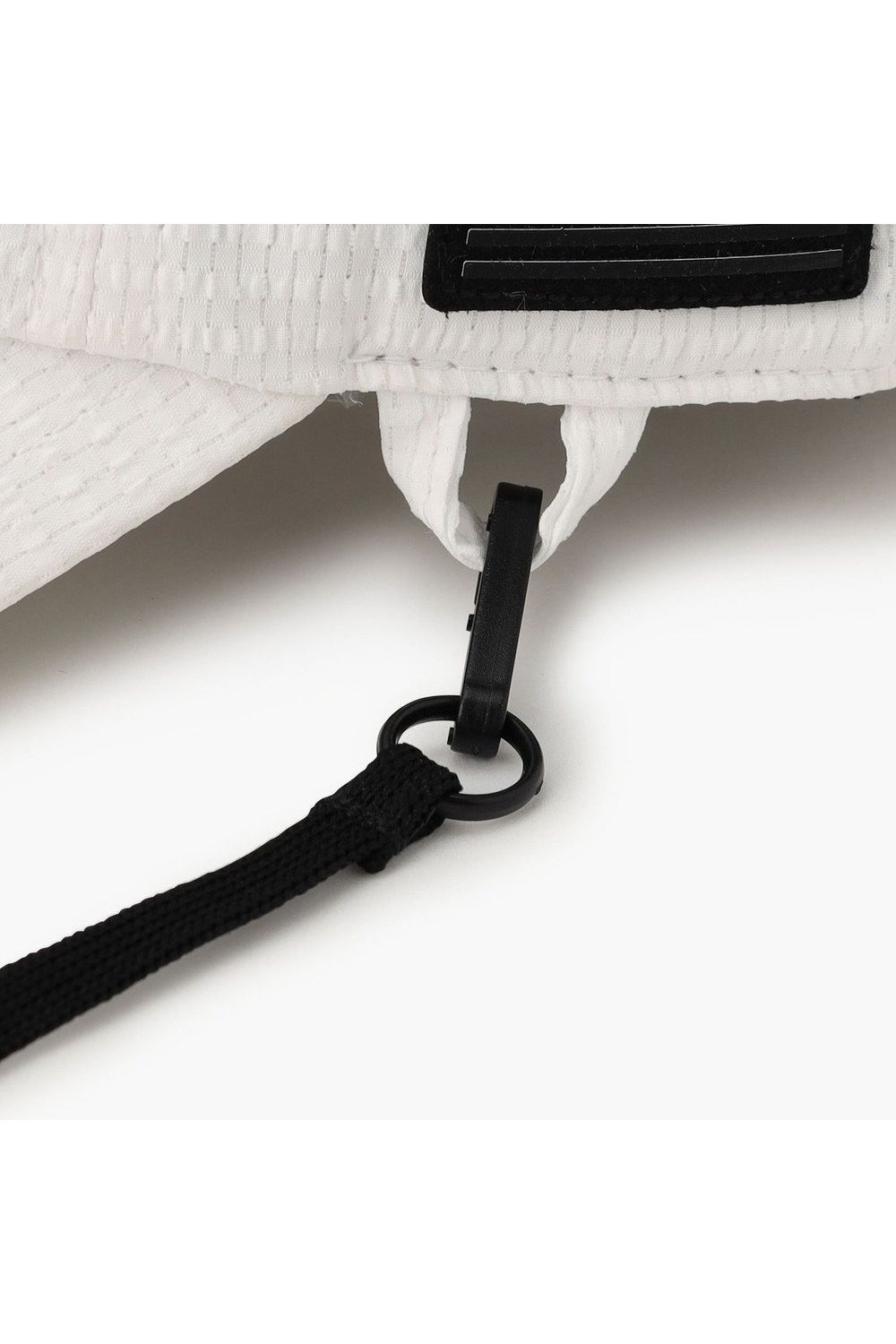 【26SS】【レディース】 WOMEN’S SEERSUCKER CORD STRAP CAP / シアサッカー コードストラップ付き キャップ (ホワイト)