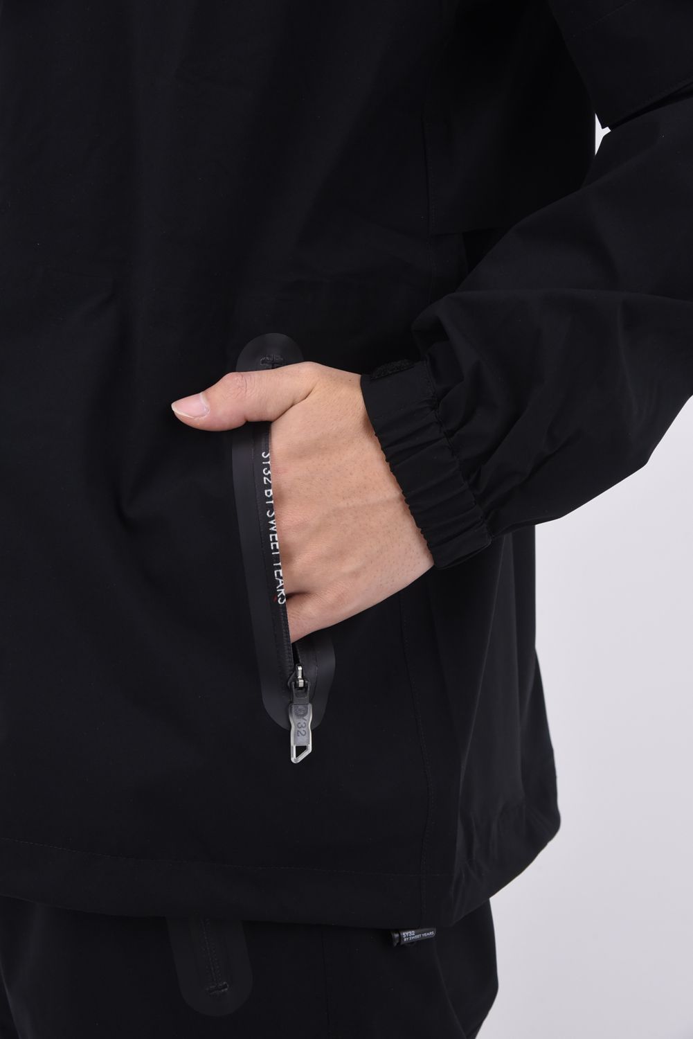 2.5L LAMINATE STRETCH RAIN SUIT / ブランドロゴ 2.5レイヤー ストレッチ セットアップ レインウェア (ブラック)