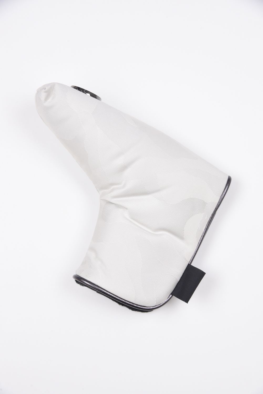 GAUGE CAMO HYBRID COVER / コーデュラナイロン / シンセティックレザー ピンタイプ パターカバー (アイスグレー)