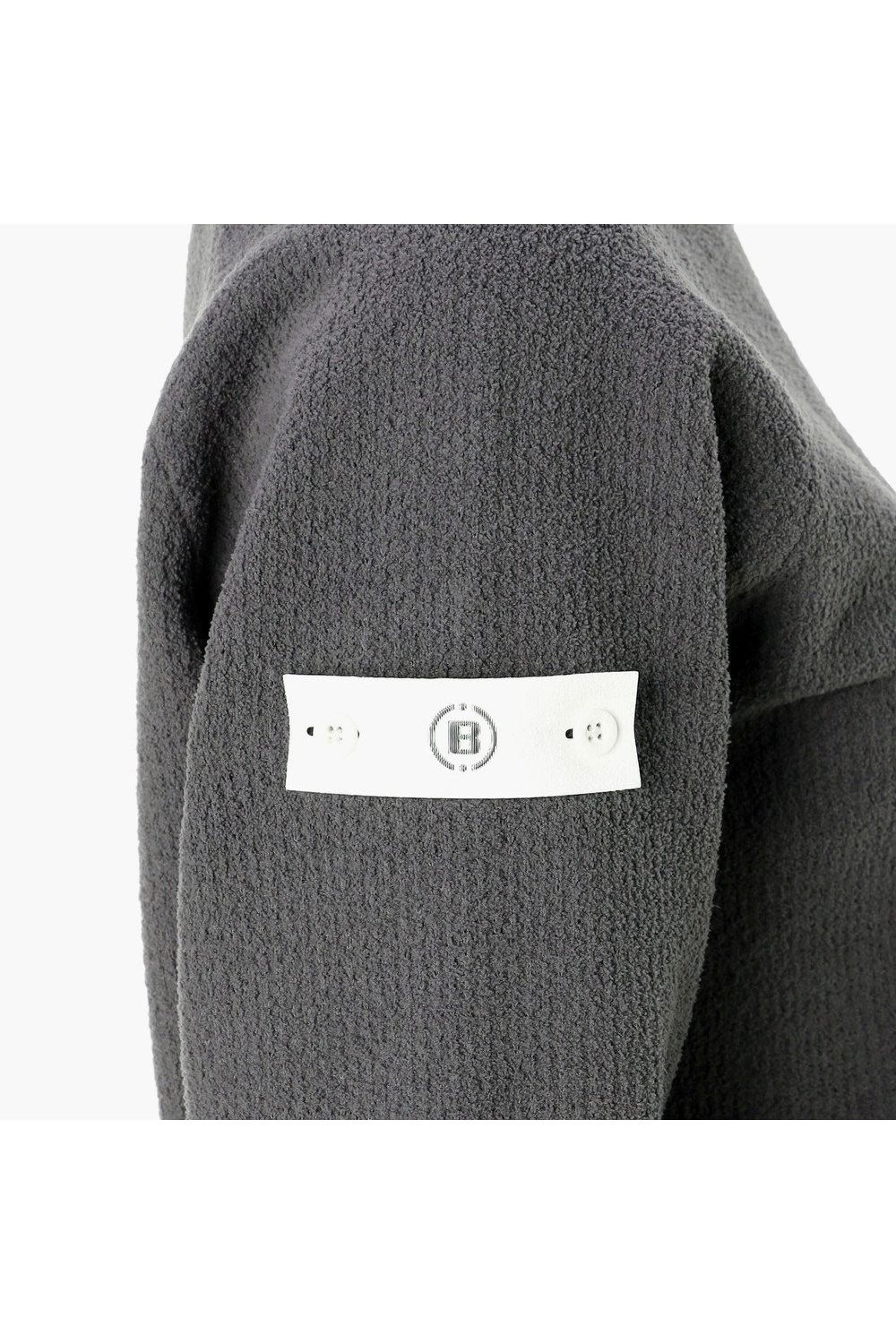【26AW】【レディース】 WOMEN’S AIRY YARN KNIT CREWNECK / エアリーファブリック ブランドロゴ クルーネックニット (チャコール)